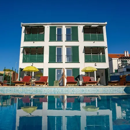 Apartments With A Swimming Pool Milna, Brac - 21179