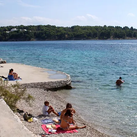 Апартаменты Apartments With A Swimming Pool Milna, Brac - 21179 Милна